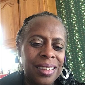 Meet your Posher, Joann